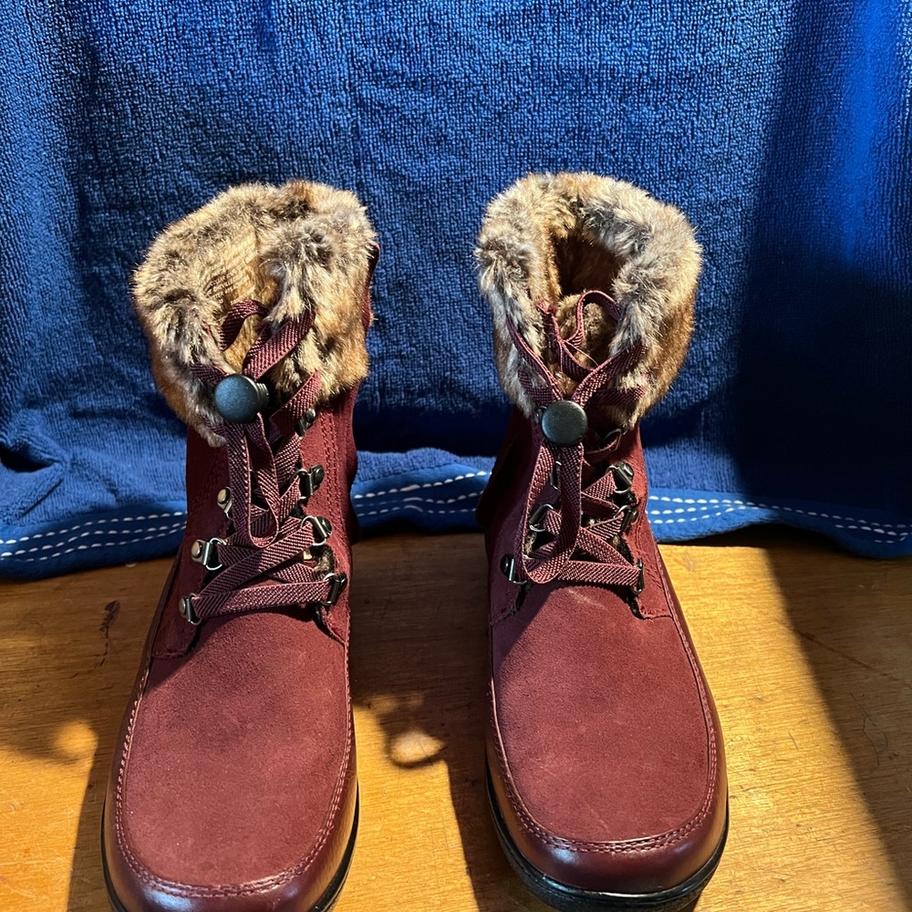 COPY - Clarks size 10 bootie